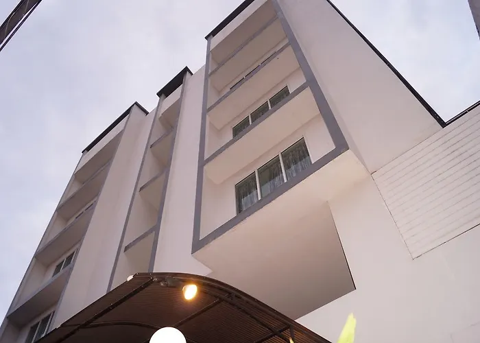 Buddy Place Hotel 2*